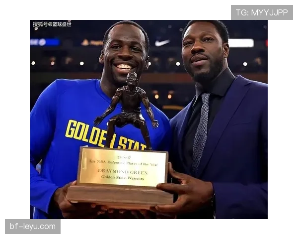 格林再创辉煌！三双表现引领球队取胜