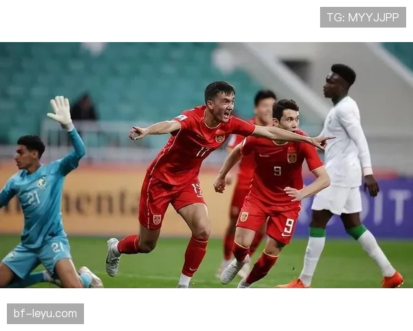 乌拉圭队控场能力出众,战术灵活引对手高度关注 乌拉圭队控场能力出众,战术灵活引对手高度关注