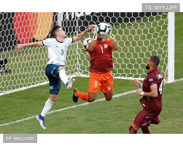 塔利亚菲科在阿根廷国家队近期表现稳健