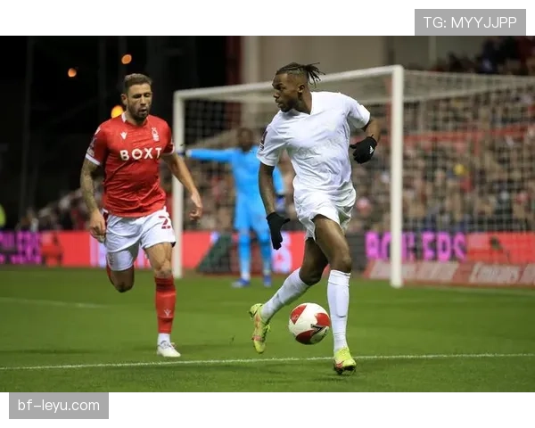 塔瓦雷斯比赛阅读与攻防转换表现分析 塔瓦雷斯比赛阅读与攻防转换表现分析